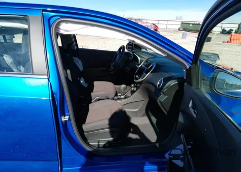 2020 Chevrolet Sonic Fwd Lt from USA, damaged, VIN 1G1JD5SB0L4121878